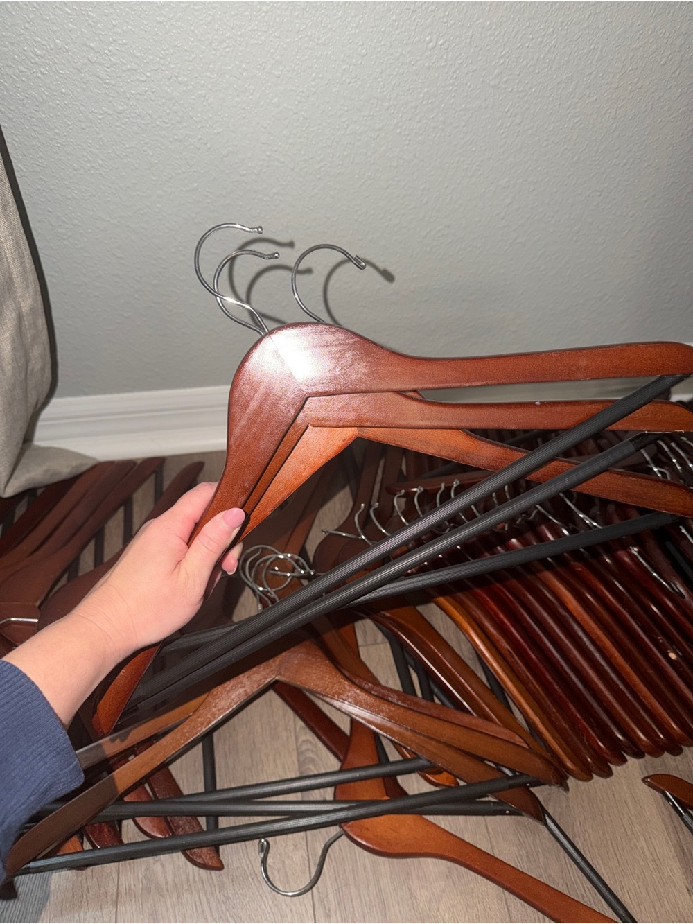 Wooden Hangers - Set of 10